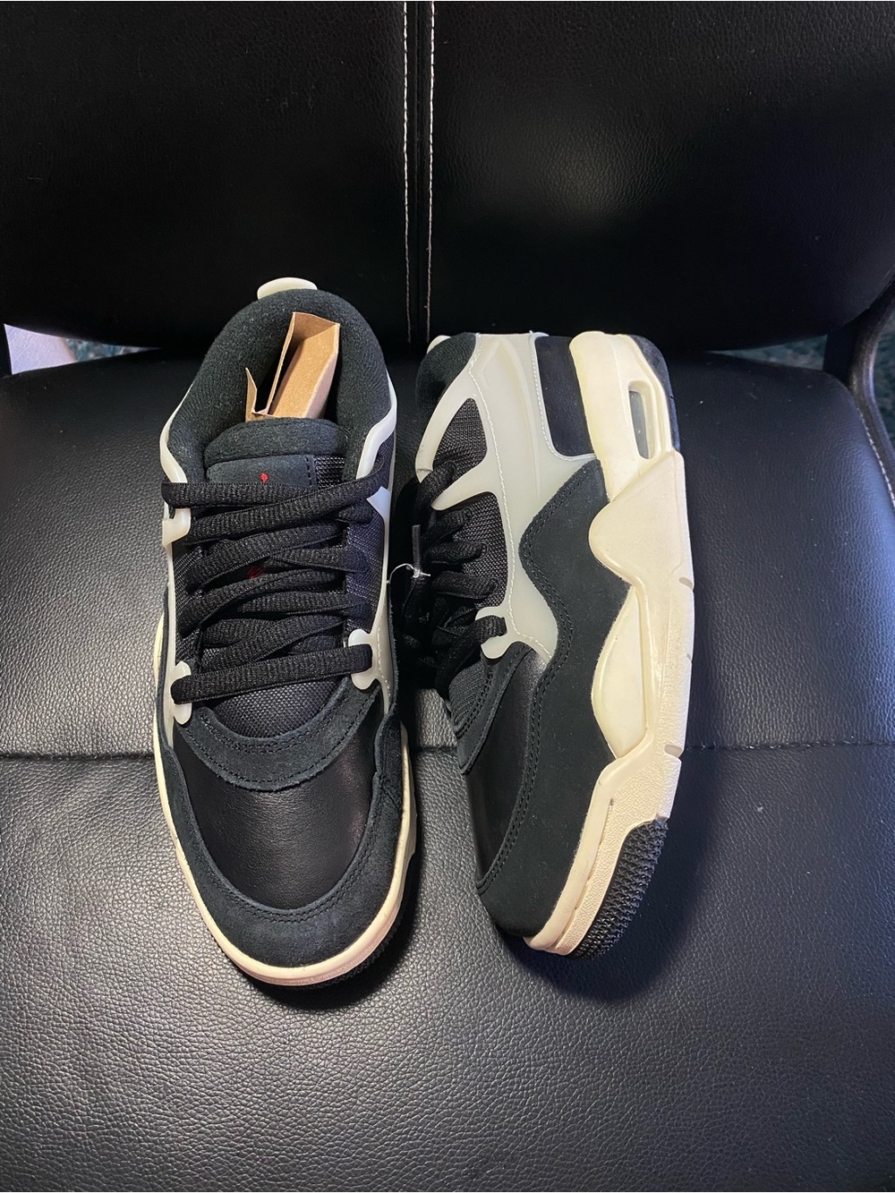 Kids Nike Air Jordan 4 RM Black and Cream Retro Sneakers Size 5.5